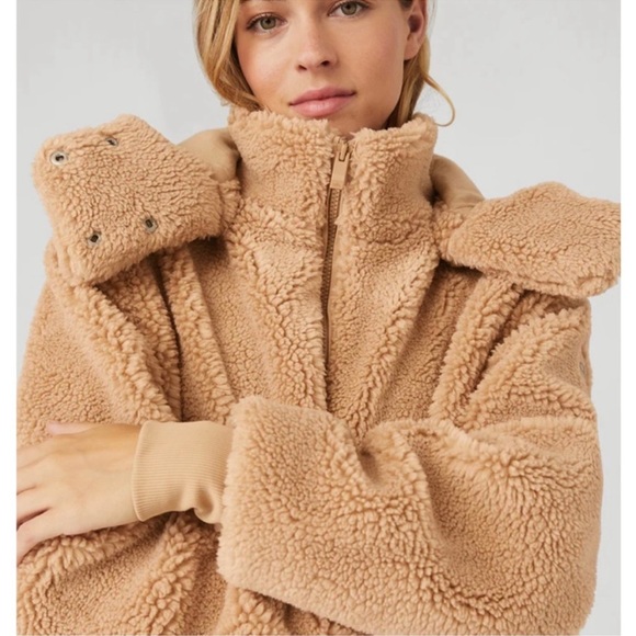 Alo Yoga Foxy Sherpa Teddy Jacket Removable Hood Camel Size Small EUC - Picture 16 of 16